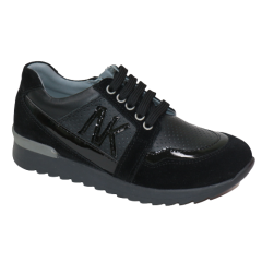 Кроссовки CASWORLD